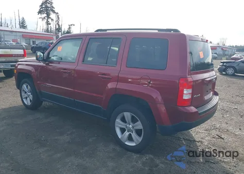 2013 Jeep Patriot Latitude z USA, uszkodzony, nr VIN 1C4NJRFB1DD253715